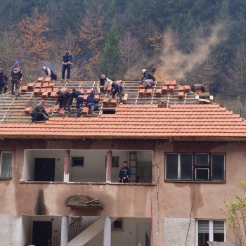 Završena sanacija krova na zgradi u Srednjem